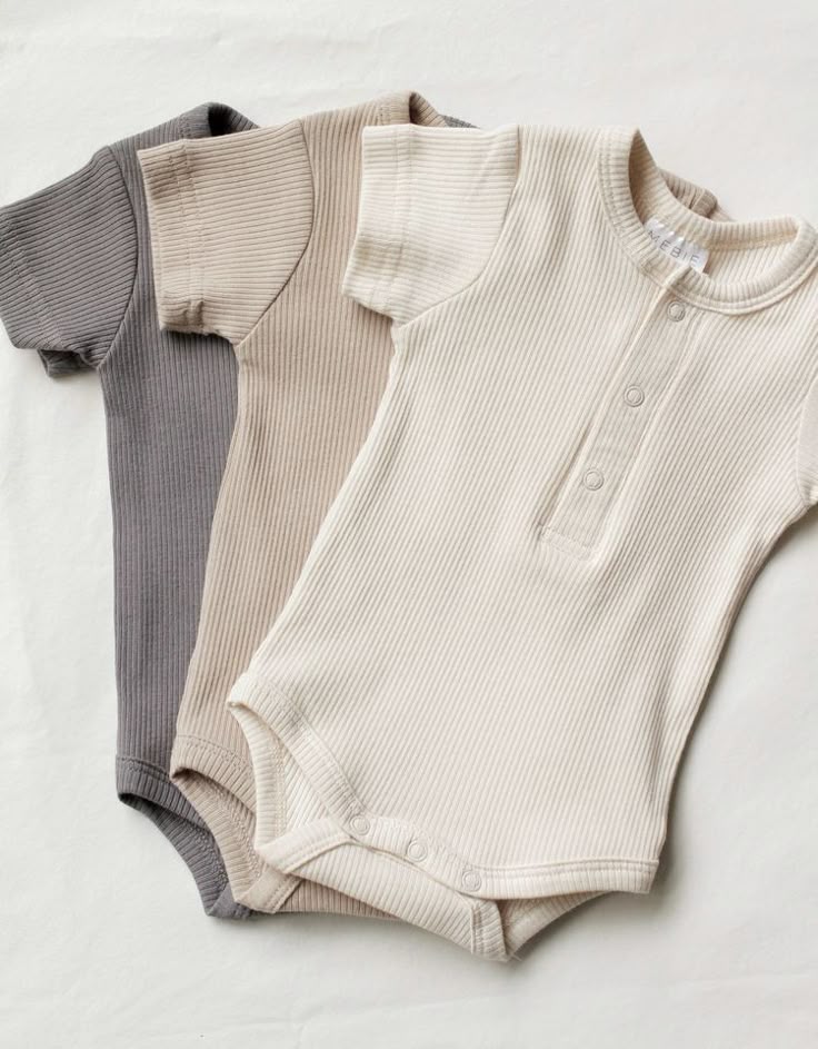 Body pa mëngë 3-6 Month